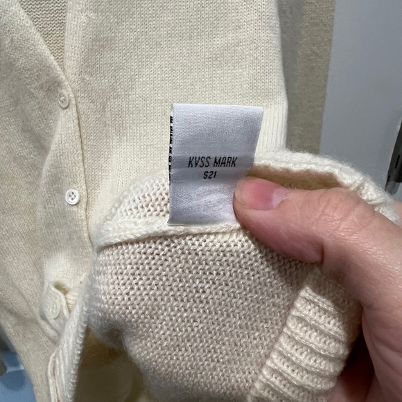 Eric Bompard 100% Pure Cashmere V Neck Button Front Cardigan Cream Size S - Picture 7 of 11